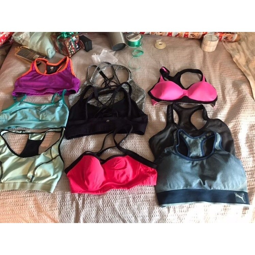 Sports Bra Lot